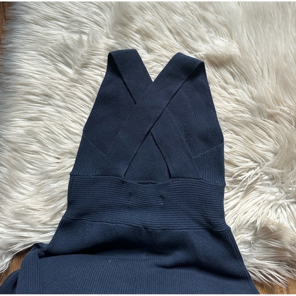 EVERLANE The Ribbed Cotton Cross-Back Dress In Navy - Picture 9 of 9